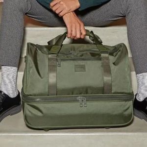 Calpak Stevyn Duffle bag- Brand New with tags